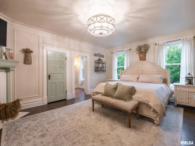 $364,000 | 725 Park Avenue, Pekin, IL 61554