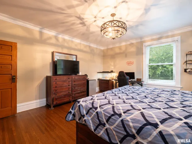 $364,000 | 725 Park Avenue, Pekin, IL 61554