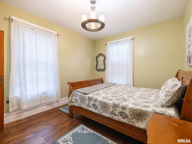 $364,000 | 725 Park Avenue, Pekin, IL 61554