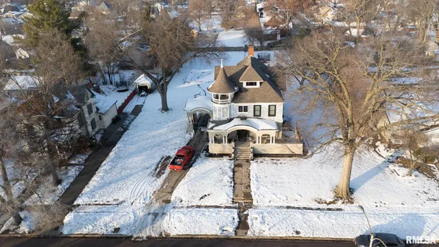 $364,000 | 725 Park Avenue, Pekin, IL 61554