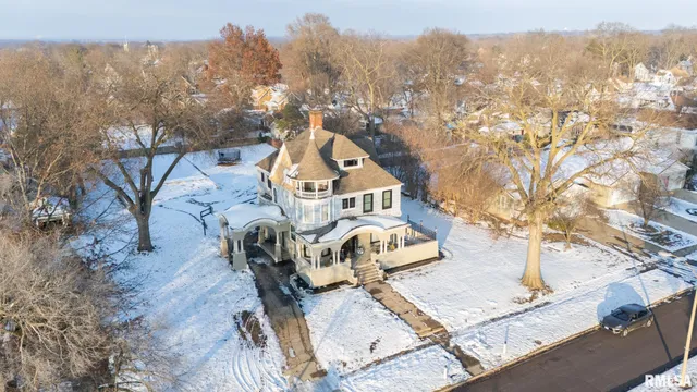 $364,000 | 725 Park Avenue, Pekin, IL 61554