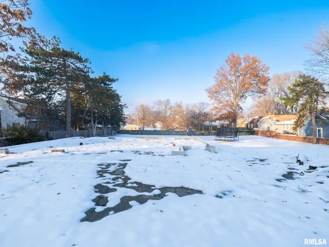 $364,000 | 725 Park Avenue, Pekin, IL 61554