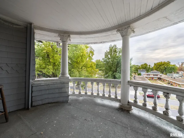 $364,000 | 725 Park Avenue, Pekin, IL 61554