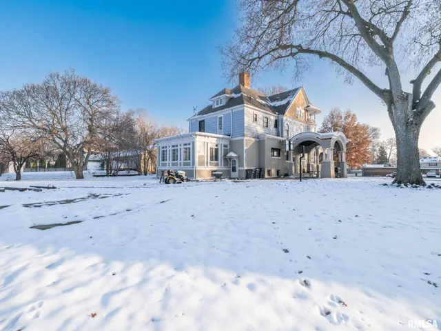 $364,000 | 725 Park Avenue, Pekin, IL 61554