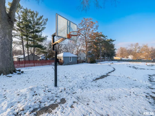 $364,000 | 725 Park Avenue, Pekin, IL 61554