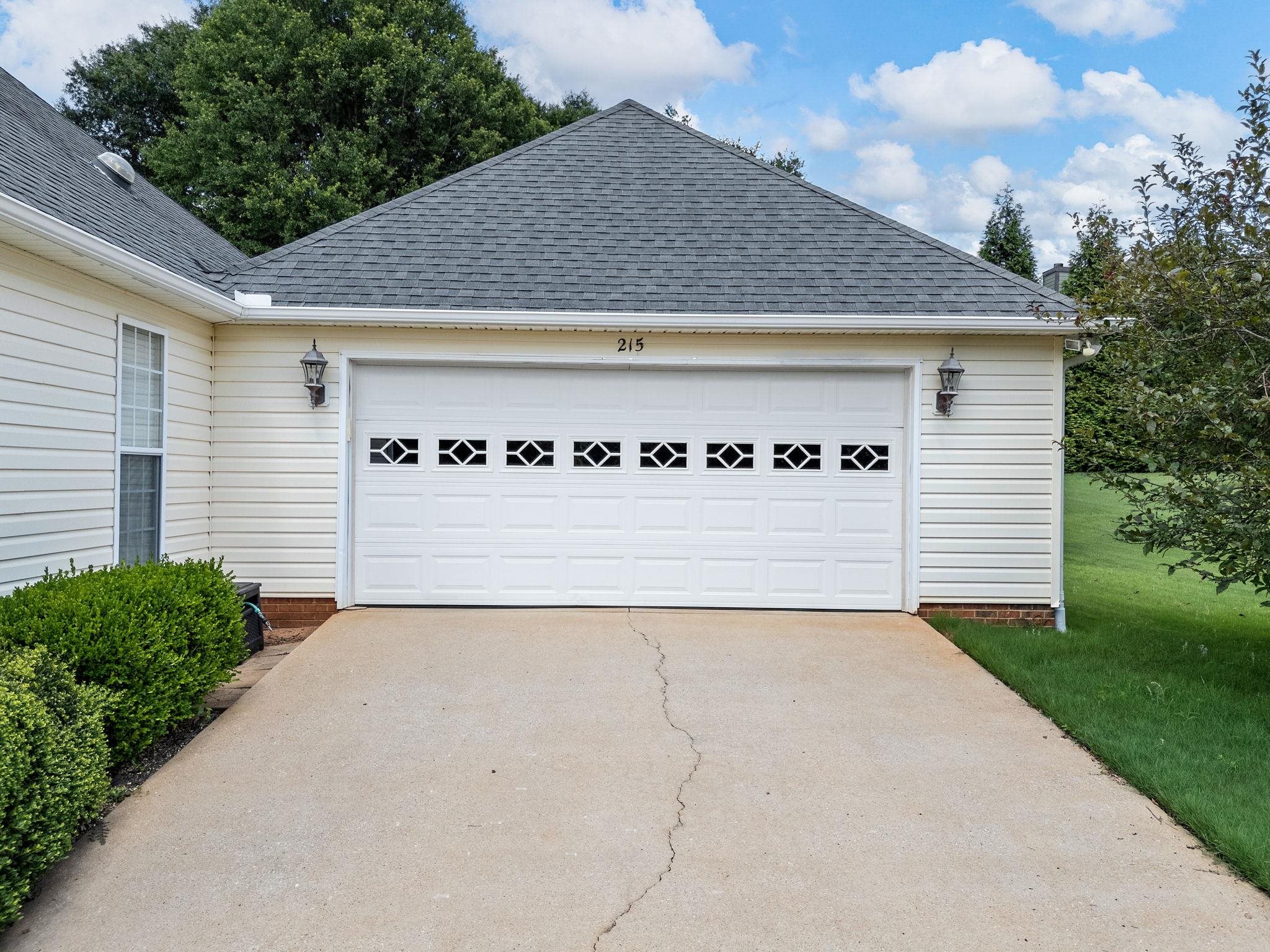 215 Spring Valley Road Inman, SC 29349 - Photo 5 of 41