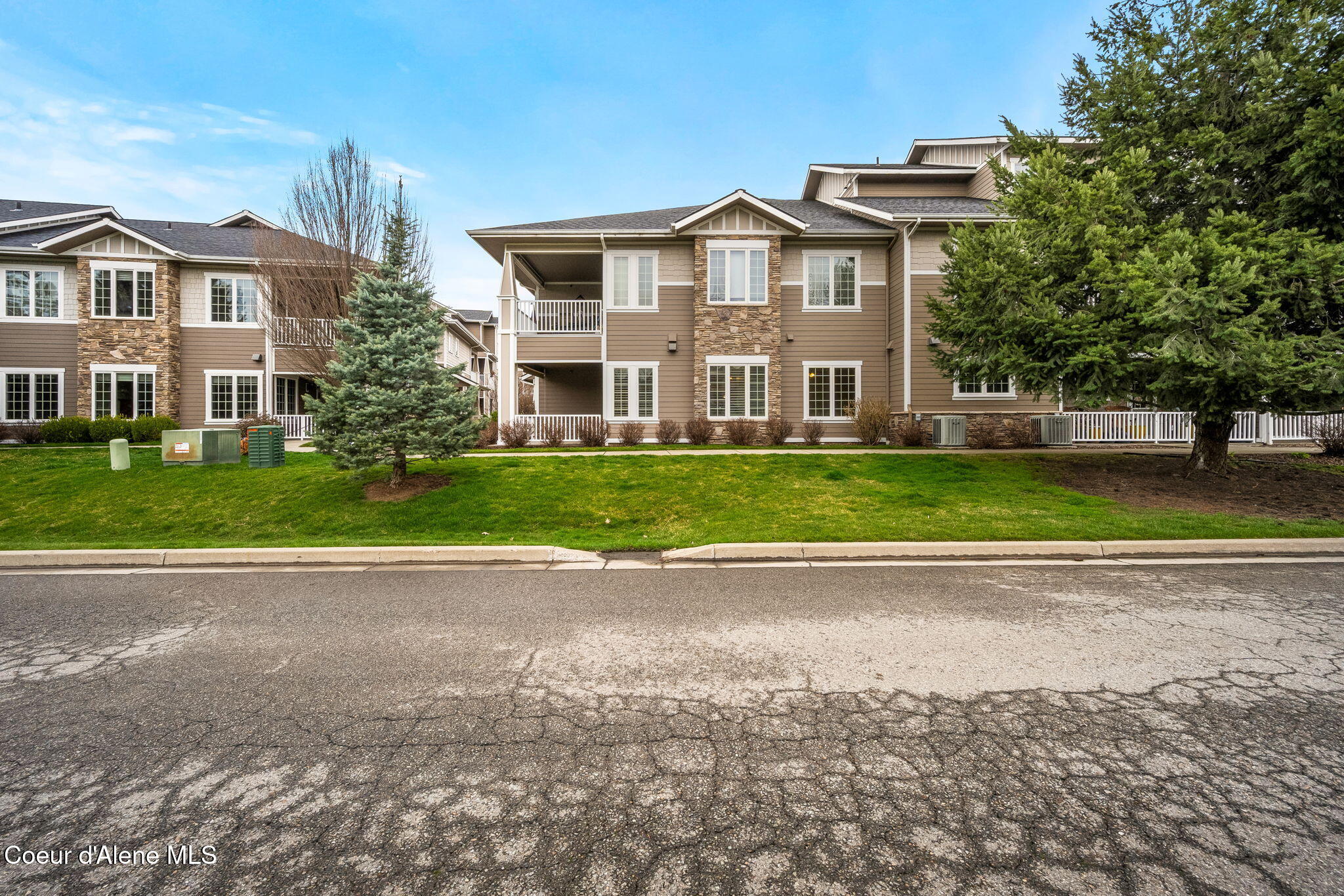 4444 Greenchain Loop, Unit 5 Coeur D'Alene, ID 83814 - Photo 40 of 53 14-web-or-mls-DSC_9783