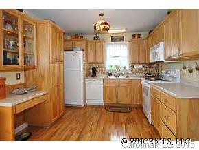 10 Keebler Road Asheville, NC 28803 - Photo 6 of 12 Gallery Image 6