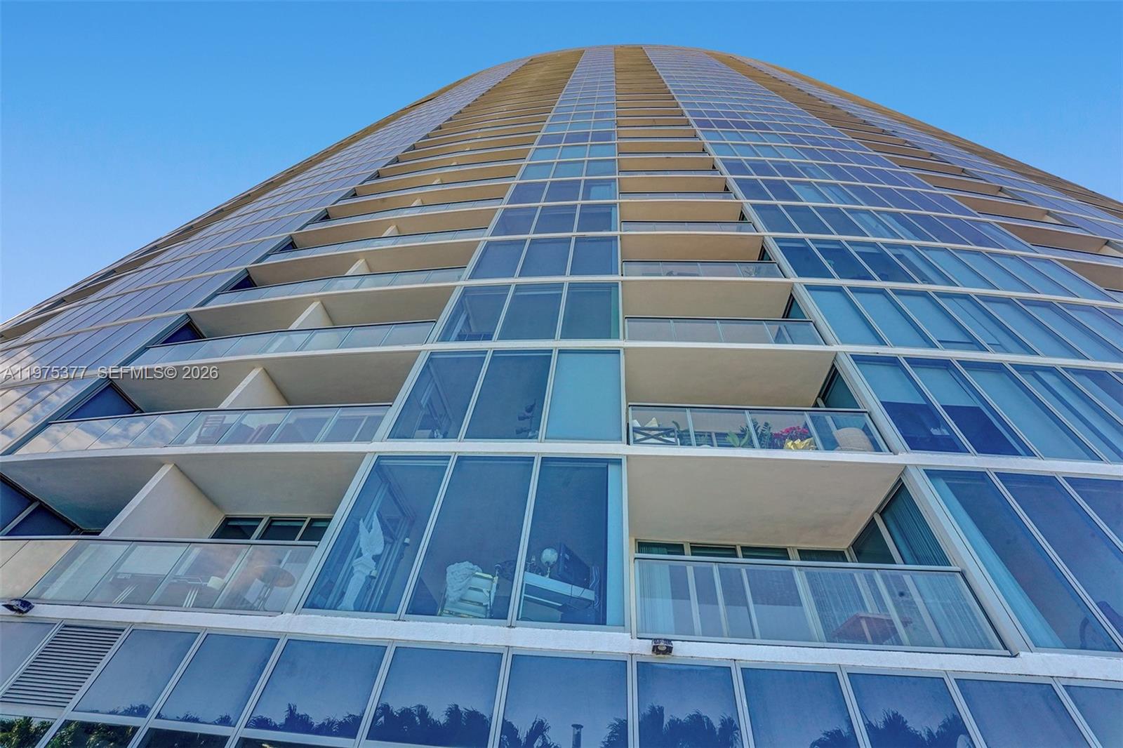 601 Northeast 36th Street, Unit 811 Miami, FL 33137 - Photo 15 of 34