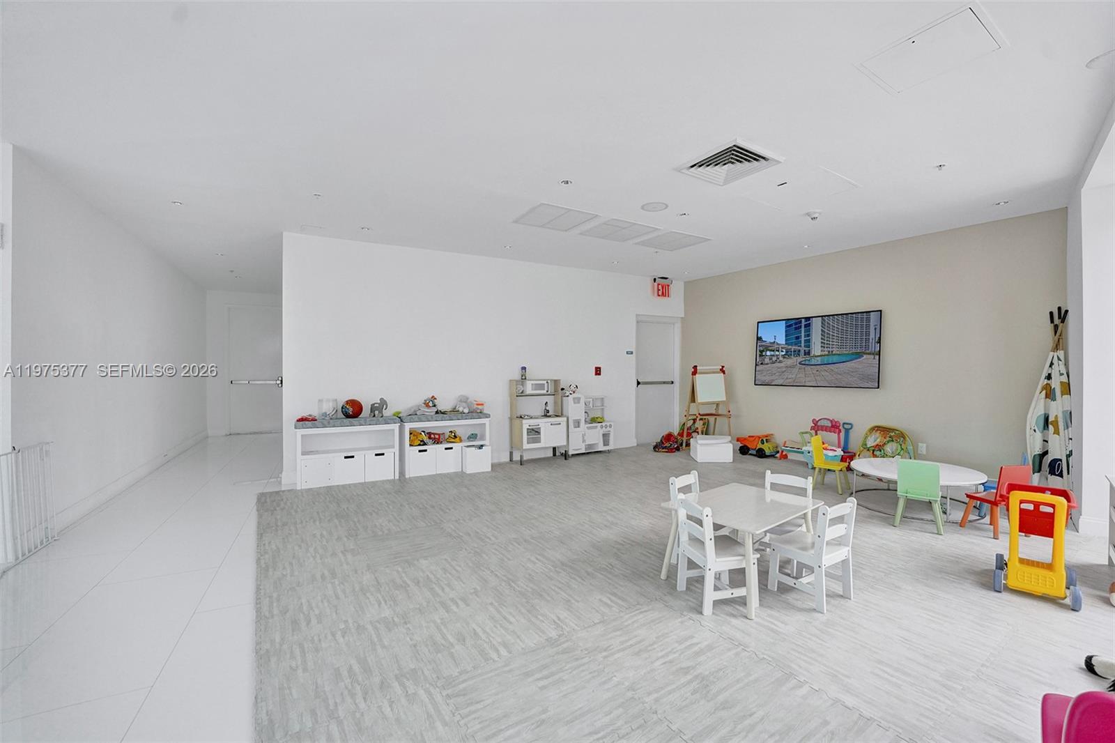 601 Northeast 36th Street, Unit 811 Miami, FL 33137 - Photo 20 of 34