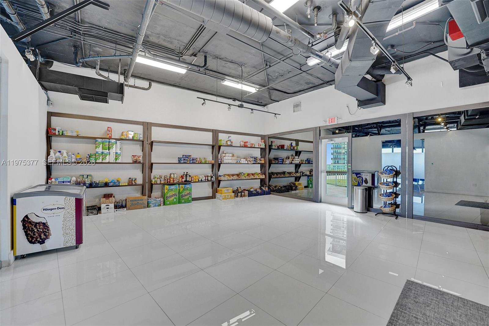 601 Northeast 36th Street, Unit 811 Miami, FL 33137 - Photo 28 of 34