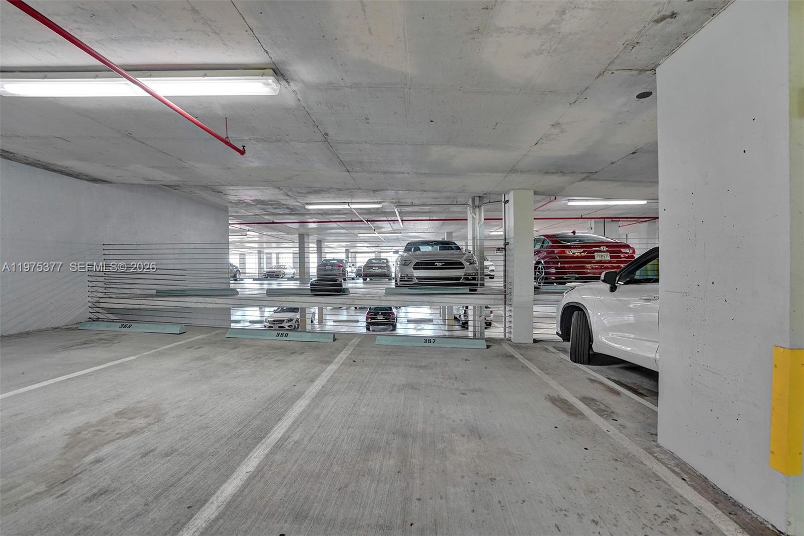 601 Northeast 36th Street, Unit 811 Miami, FL 33137 - Photo 30 of 34