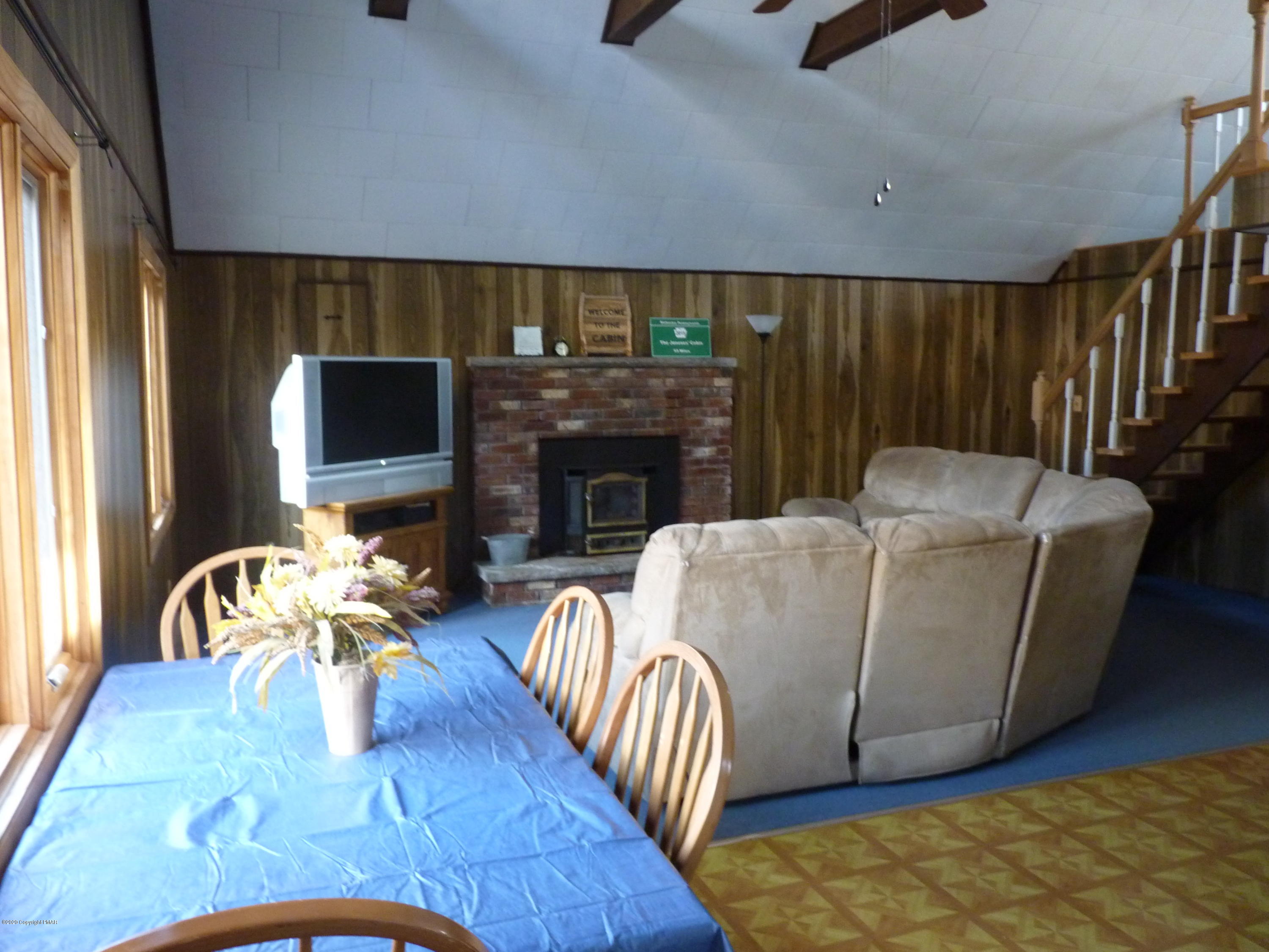 1146 Boulder Road Blakeslee, PA 18610 - Photo 8 of 23 P1120771