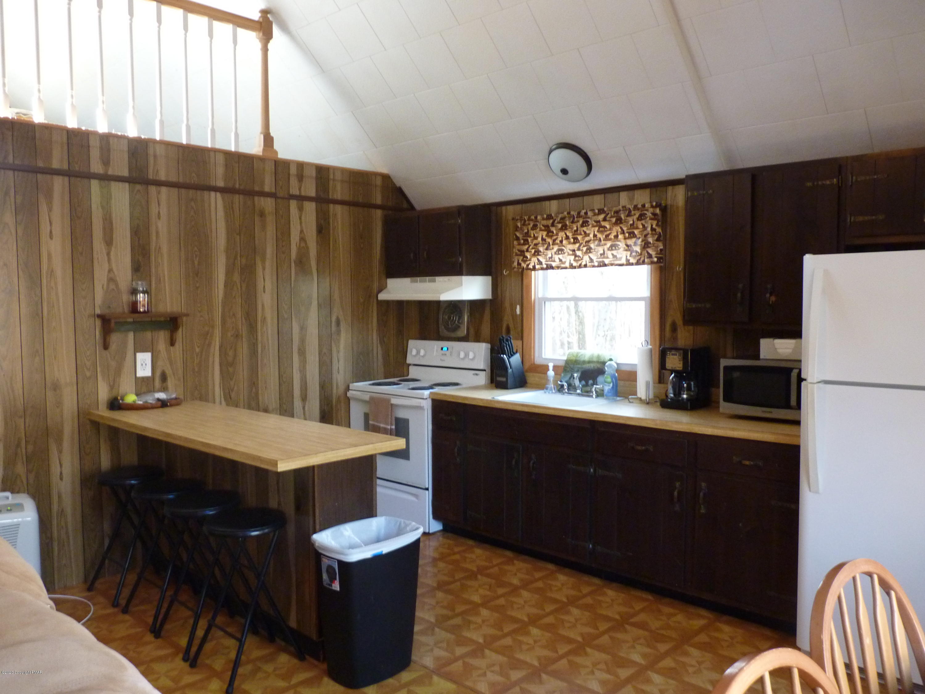 1146 Boulder Road Blakeslee, PA 18610 - Photo 10 of 23 P1120758