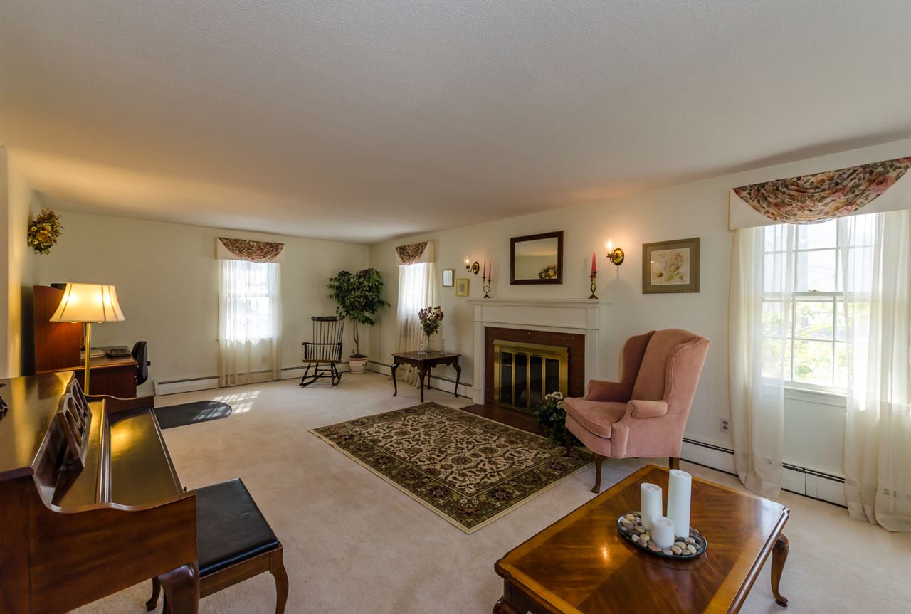 11 Shady Hill Road Nashua, NH 03063 - Photo 4 of 35 Gallery Image 4