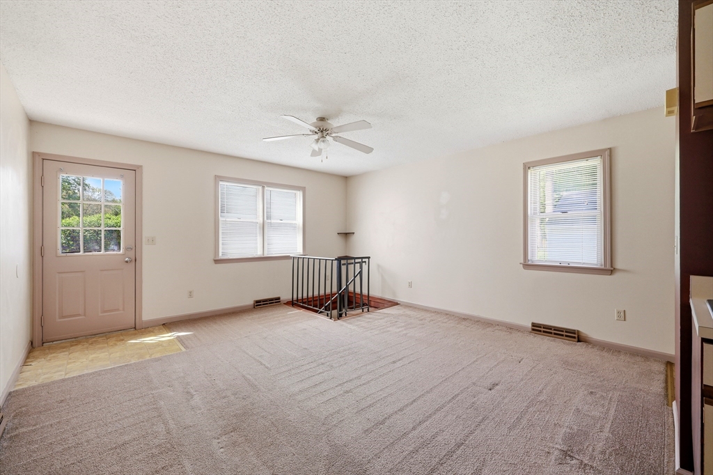19-21 Wedgewood Circle Springfield, MA 01129 - Photo 22 of 32 a view of an empty room with a window
