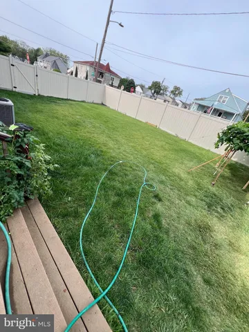 a view of a tennis court