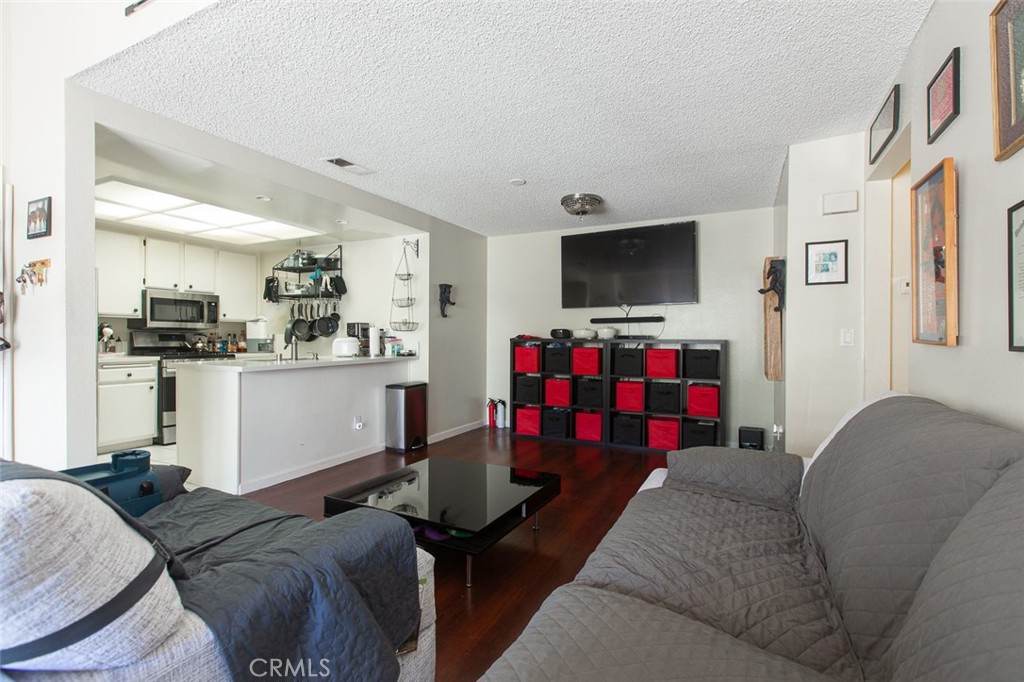 528 Derby Road San Dimas, CA 91773 - Photo 4 of 50