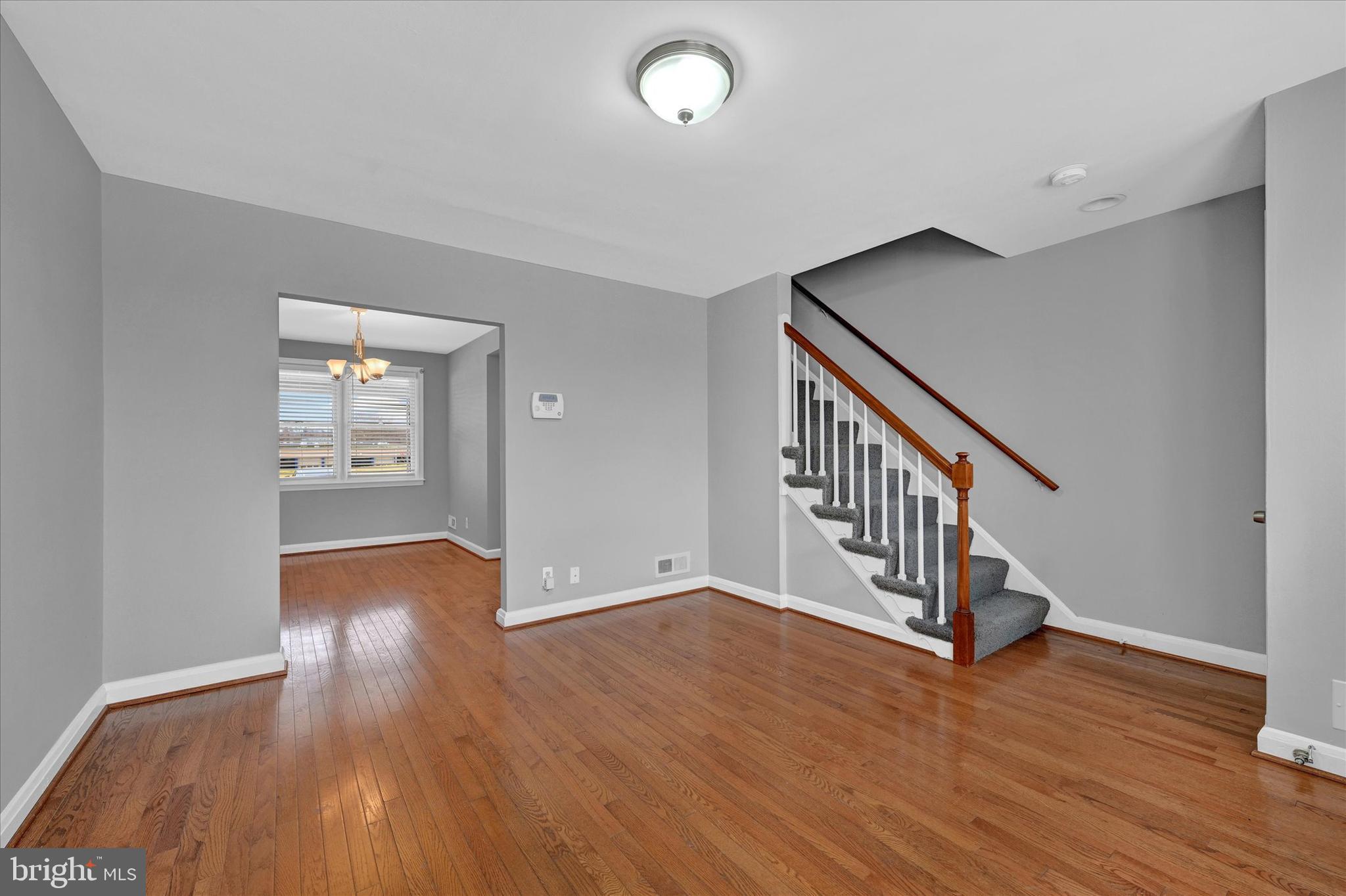 2722 Plainfield Road Dundalk, MD 21222 - Photo 6 of 28 Living room