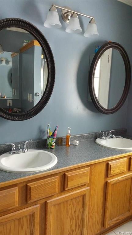 43021 Harris Road Belleville, MI 48111 - Photo 17 of 21