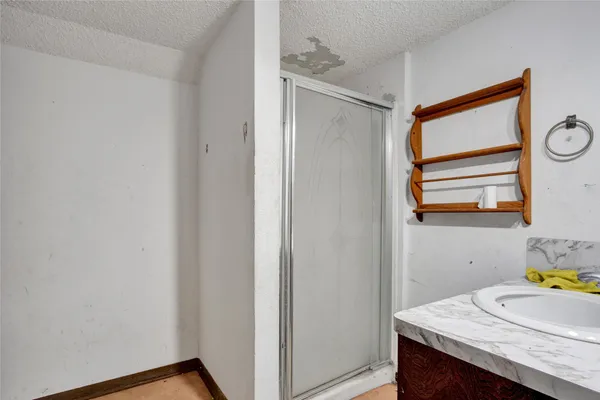 $240,000 | 25019 West Holly Lane, Splendora, TX 77372