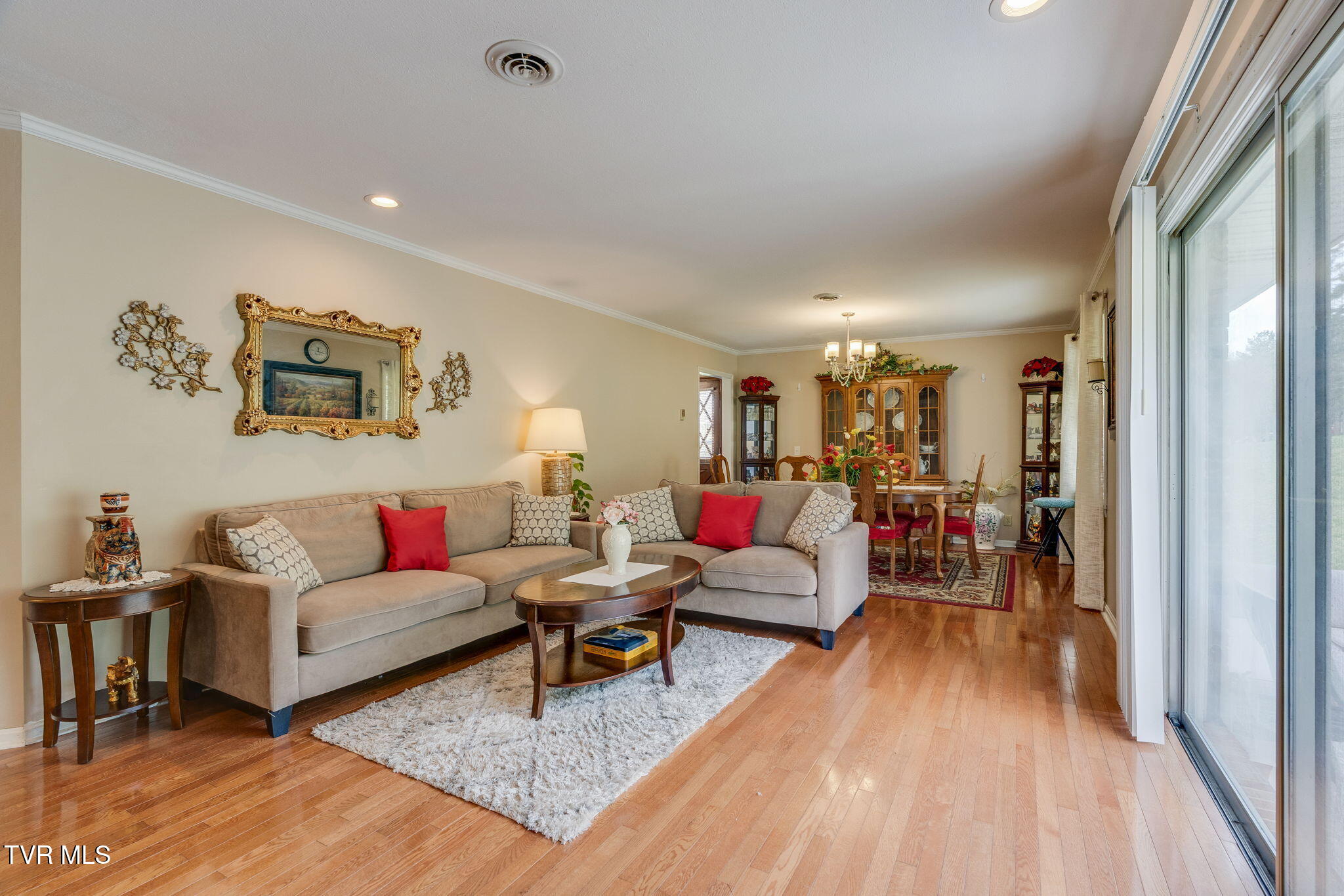 509 Pine Ridge Road Johnson City, TN 37601 - Photo 7 of 40 007