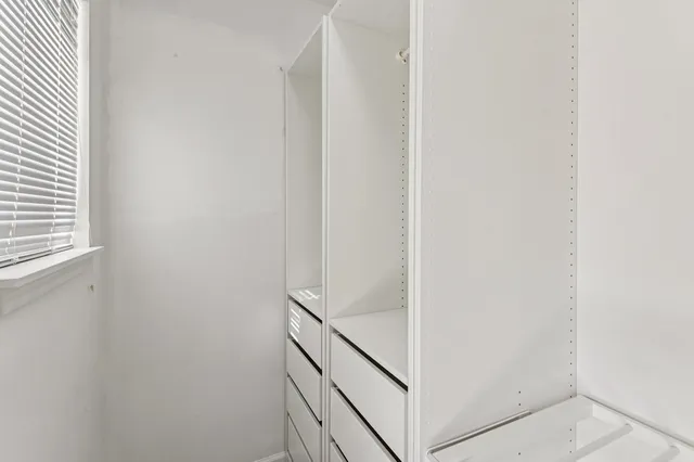 $330,000 | 2227 Waterleaf Court, Unit 203, Naperville, IL 60564