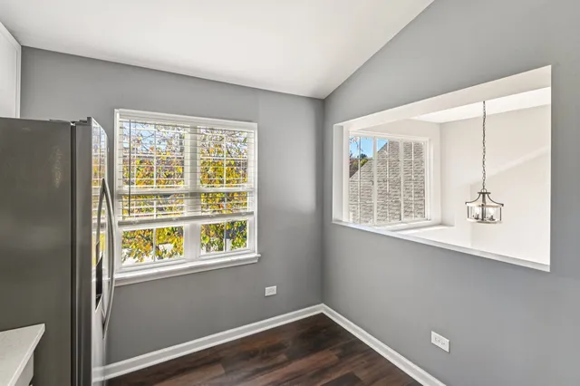 $330,000 | 2227 Waterleaf Court, Unit 203, Naperville, IL 60564