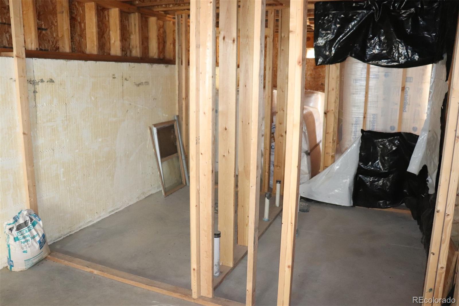 2026 Singletree Road Hartsel, CO 80449 - Photo 17 of 24 a view of walk in closet