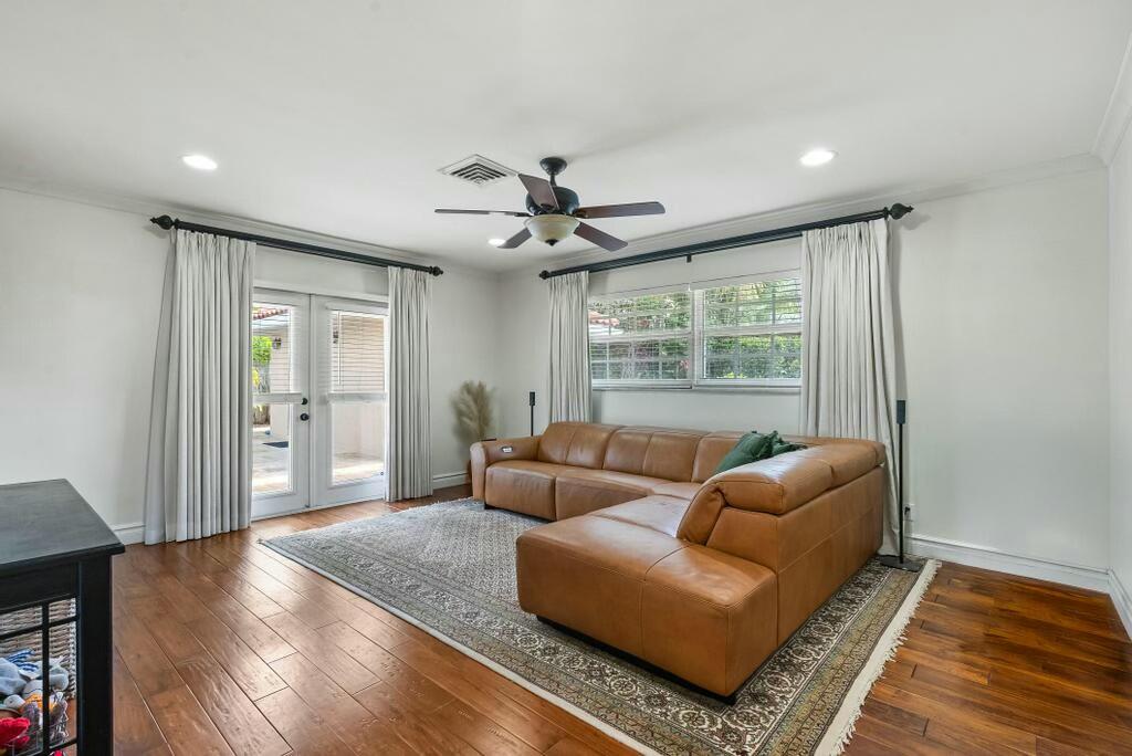 815 Canary Walk Gulf Stream, FL 33483 - Photo 20 of 40 tempImageRkrnTE