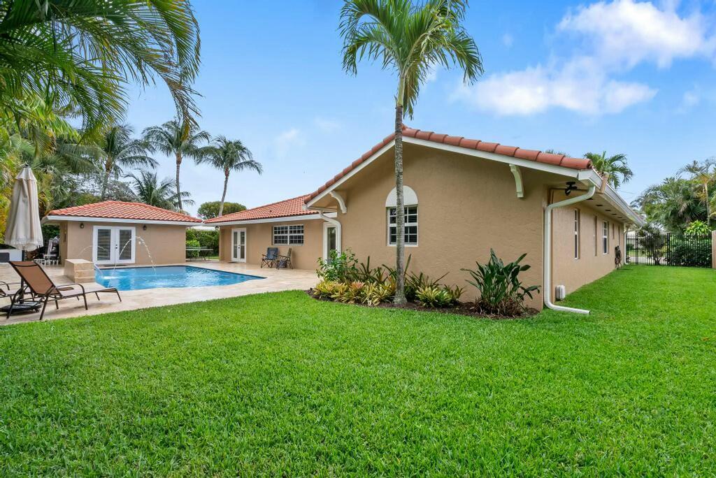 815 Canary Walk Gulf Stream, FL 33483 - Photo 4 of 40 Pool home w guest house