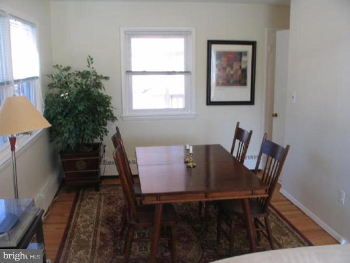 2222 Laurel Ridge Road Vienna, VA 22181 - Photo 4 of 24 Dining Room