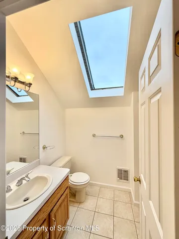 $589,000 | 100 Rabbit Run, Clarks Summit, PA 18411