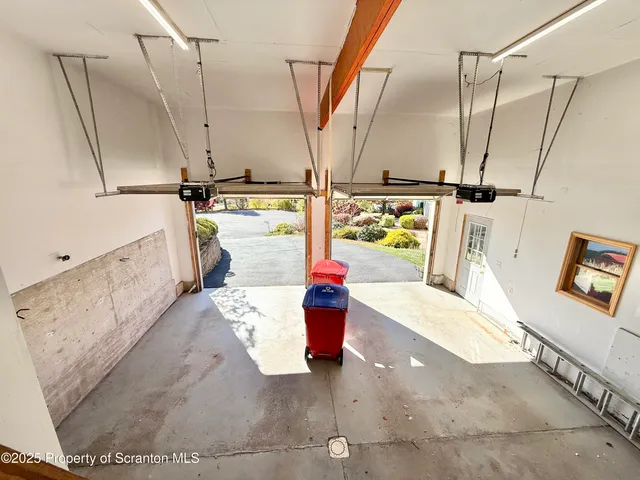 $639,000 | 100 Rabbit Run, Clarks Summit, PA 18411