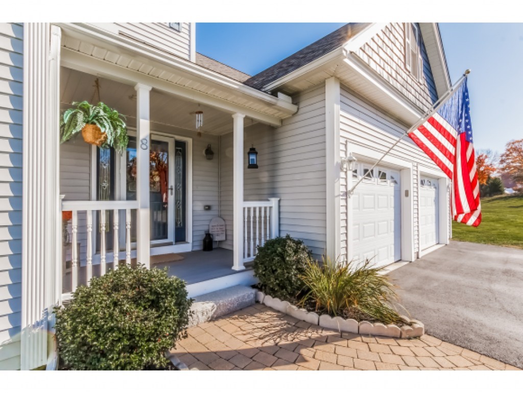 8 Harvest Road, Unit 8 Windham, NH 03087 - Photo 2 of 32