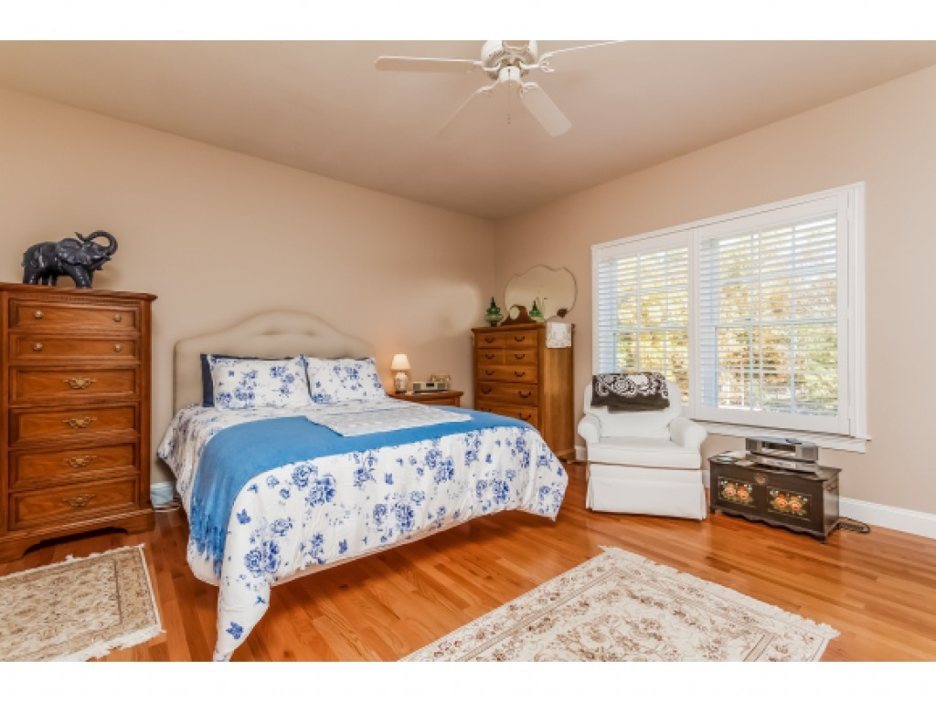 8 Harvest Road, Unit 8 Windham, NH 03087 - Photo 14 of 32