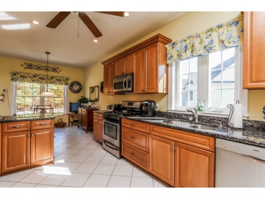 8 Harvest Road, Unit 8 Windham, NH 03087 - Photo 10 of 32