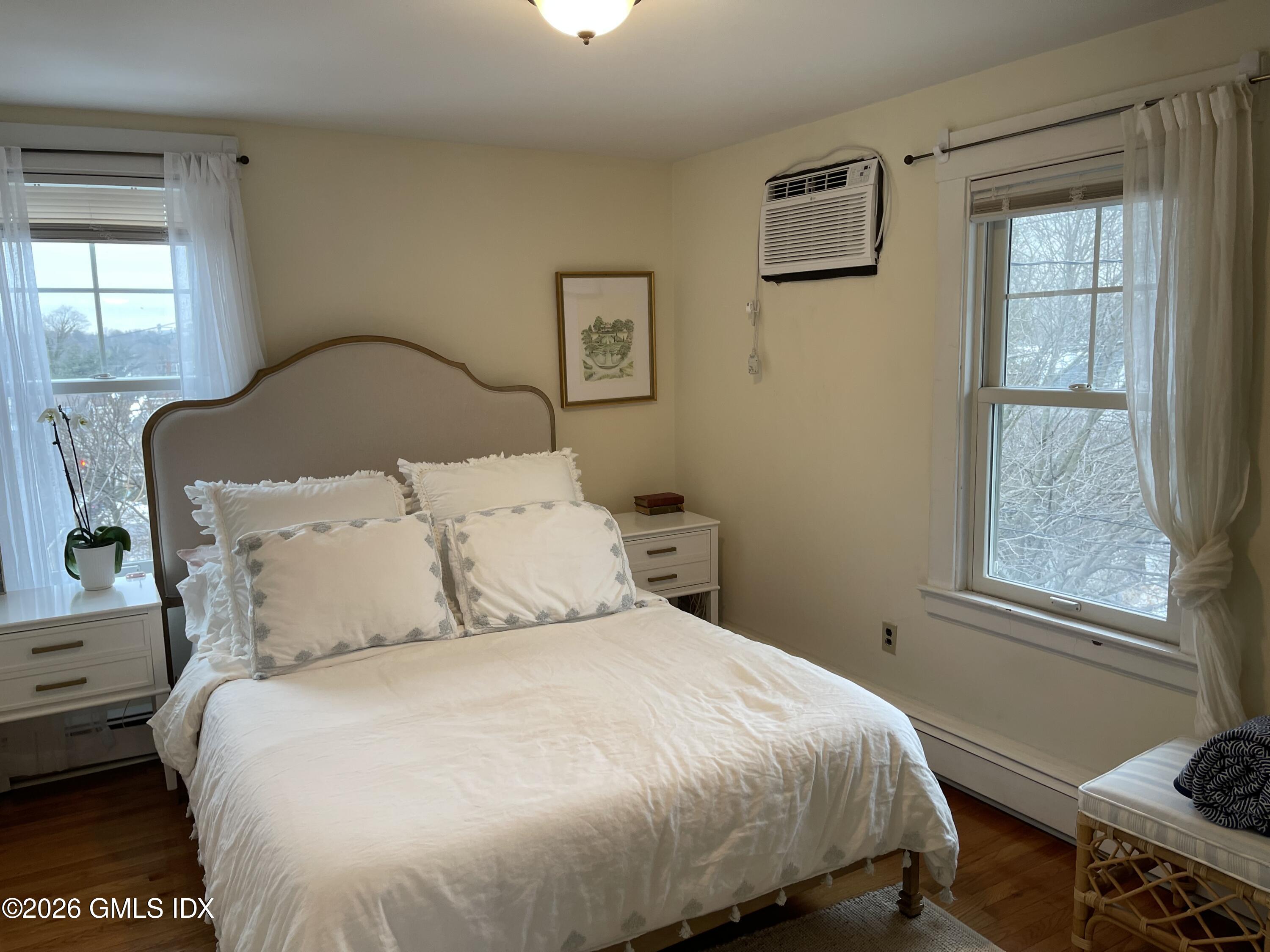 139 Havemeyer Place, Unit 2 Greenwich, CT 06830 - Photo 11 of 22 Bedroom 2