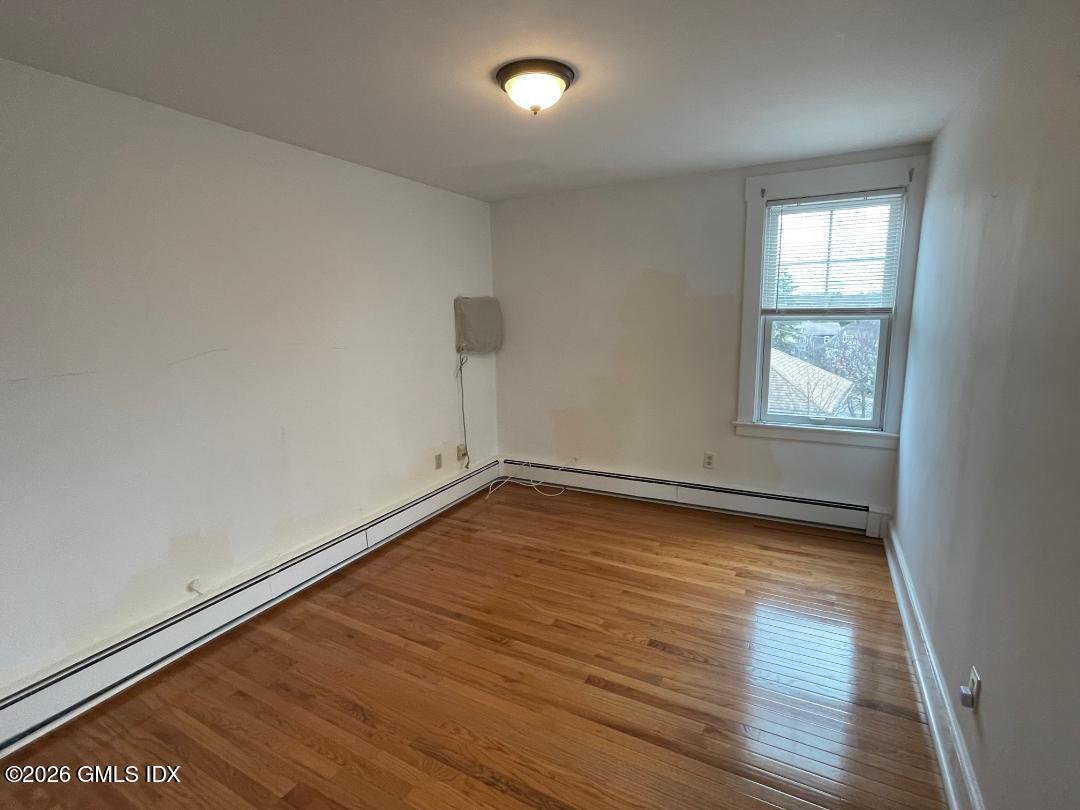 139 Havemeyer Place, Unit 2 Greenwich, CT 06830 - Photo 14 of 22 Primary bedroom 1