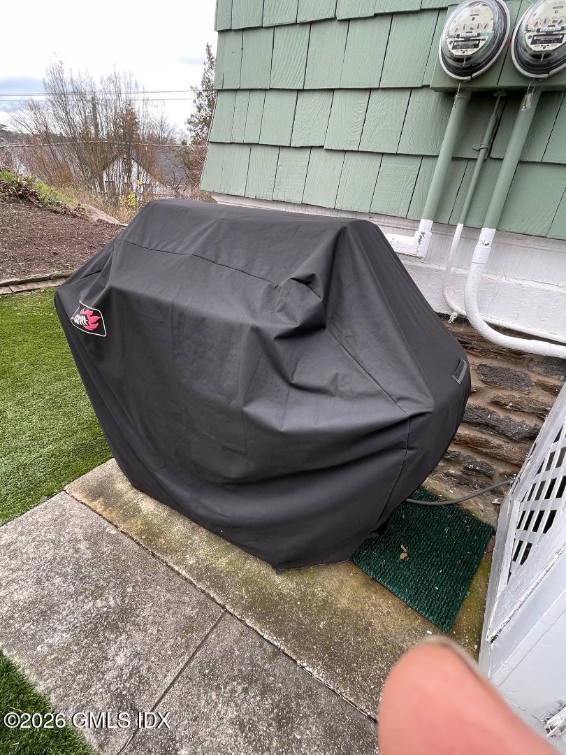 139 Havemeyer Place, Unit 2 Greenwich, CT 06830 - Photo 21 of 22 BBQ