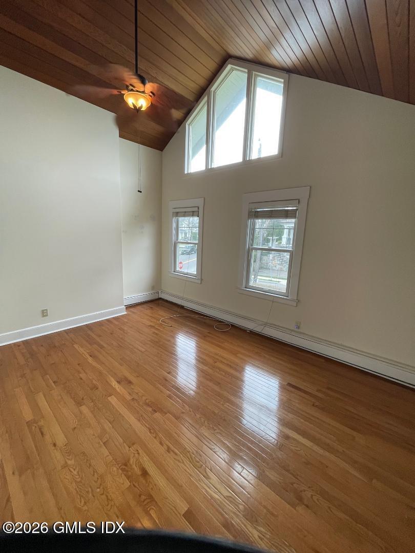 139 Havemeyer Place, Unit 2 Greenwich, CT 06830 - Photo 8 of 22 Living room 1