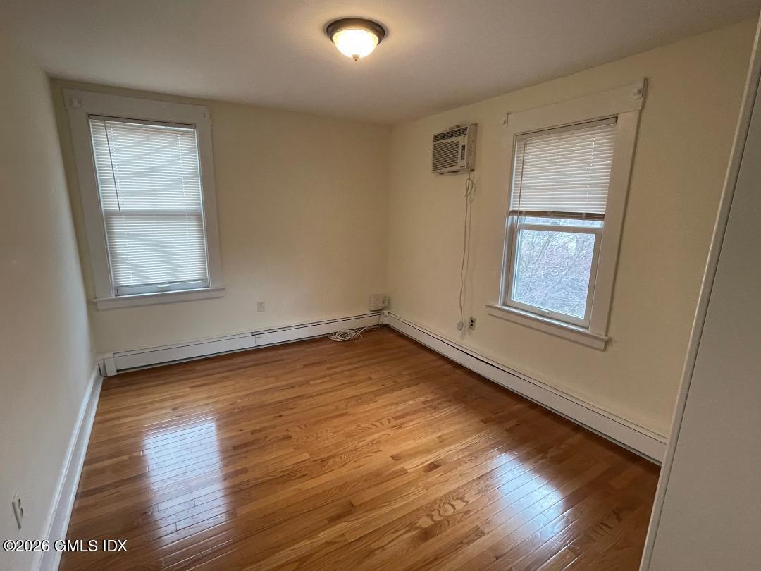 139 Havemeyer Place, Unit 2 Greenwich, CT 06830 - Photo 10 of 22 Bedroom 1