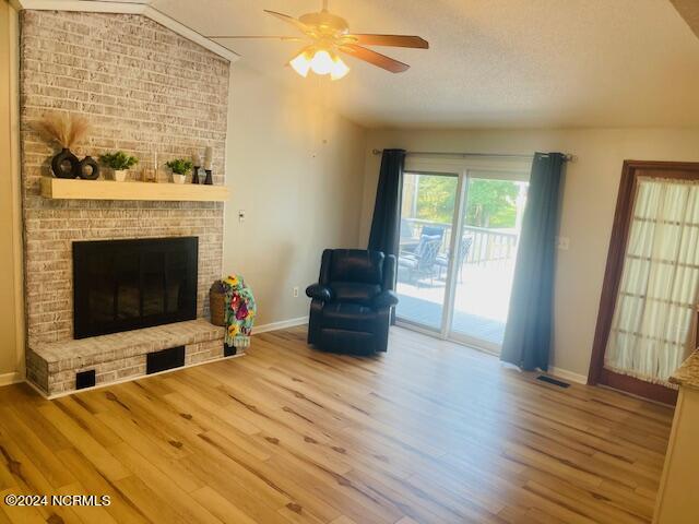 415 Boros Road New Bern, NC 28560 - Photo 13 of 37 Living Room