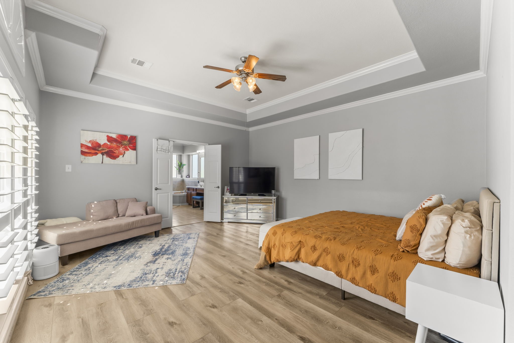 6515 Pine Arrow Court Spring, TX 77389 - Photo 18 of 31 Spacious primary bedroom with ensuite bathroom.