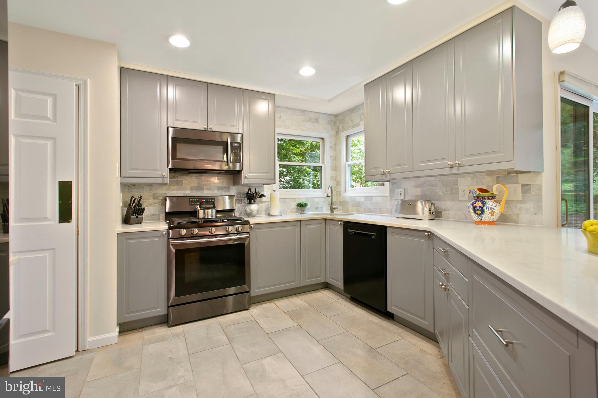 5814 Pimlico Road Baltimore, MD 21209 - Photo 14 of 58 Updated Kitchen w/Recessed & Decorative Lighting