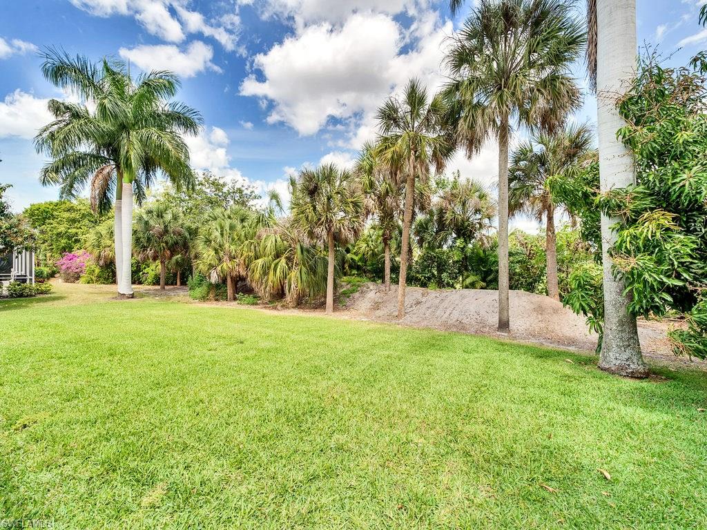 185 Viking Way Naples, FL 34110 - Photo 4 of 17 Gallery Image 4