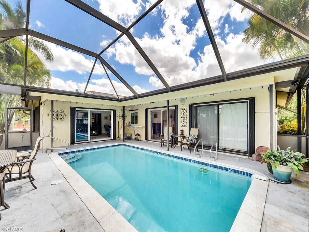 185 Viking Way Naples, FL 34110 - Photo 5 of 17 Gallery Image 5