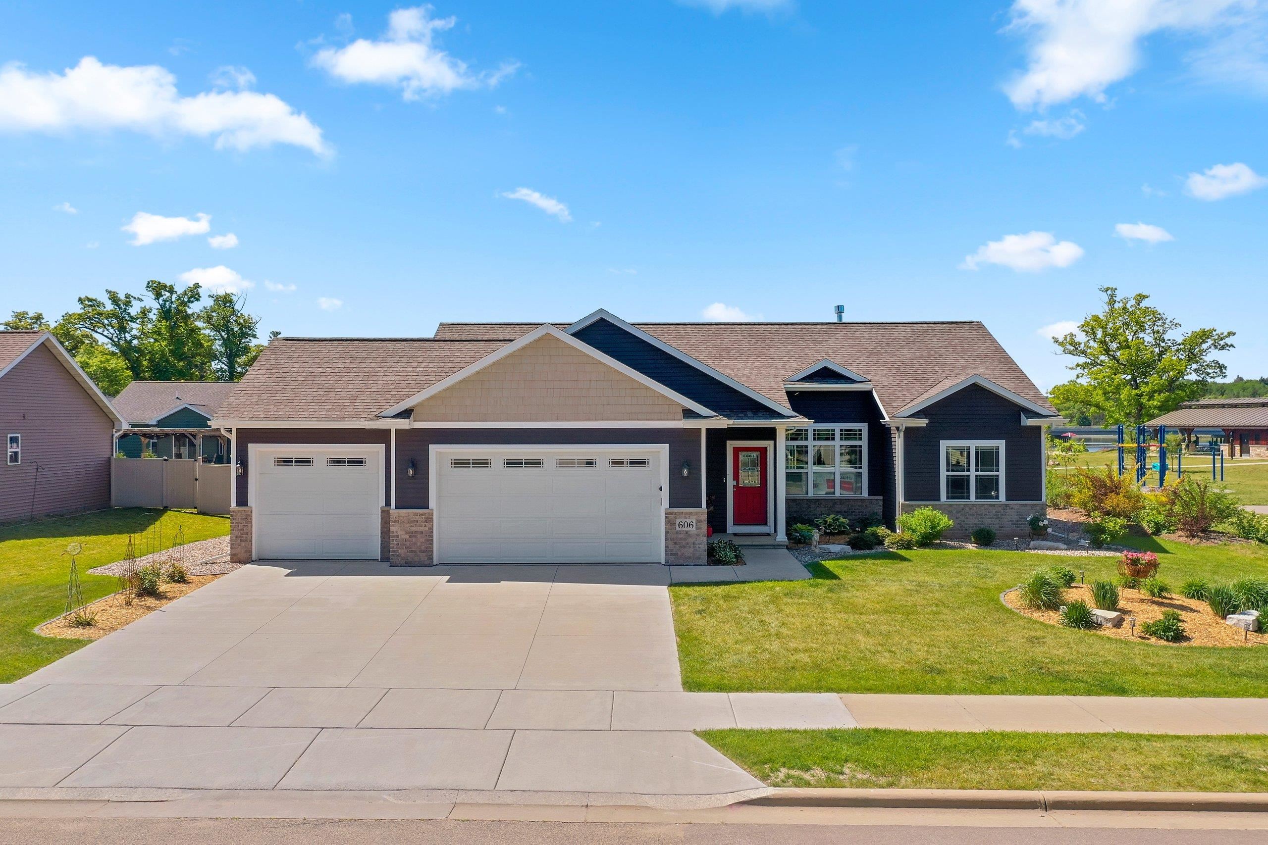 606 West 3rd Street Shawano, WI 54166 - Photo 11 of 62