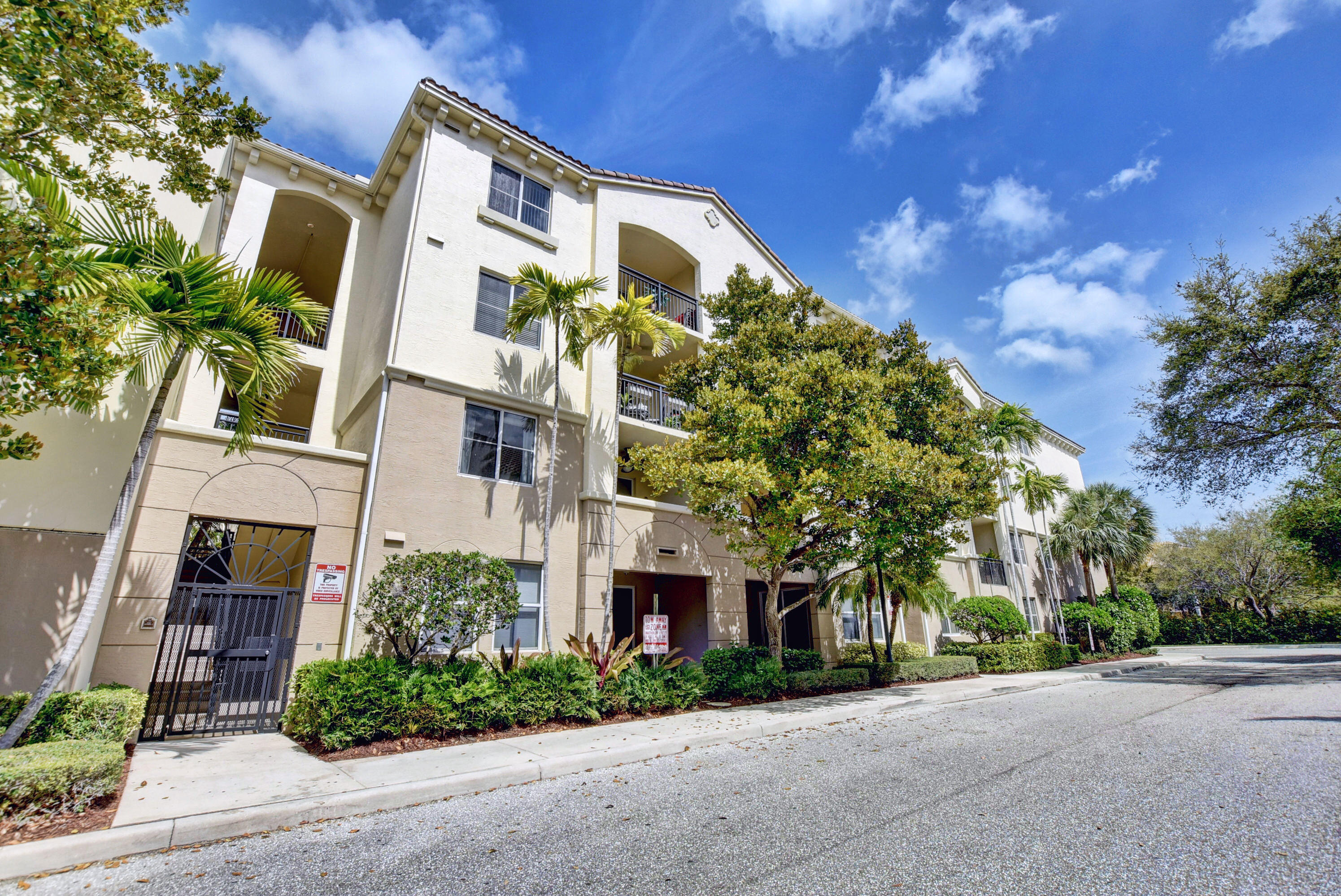 4314 Renaissance Way, Unit 314 Boynton Beach, FL 33426 - Photo 2 of 62 01_apartment (1)