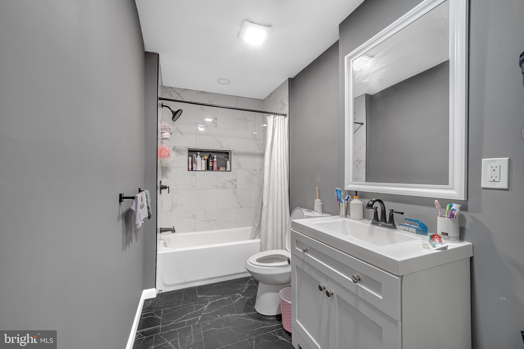 2619 Robb Street Baltimore, MD 21218 - Photo 9 of 17